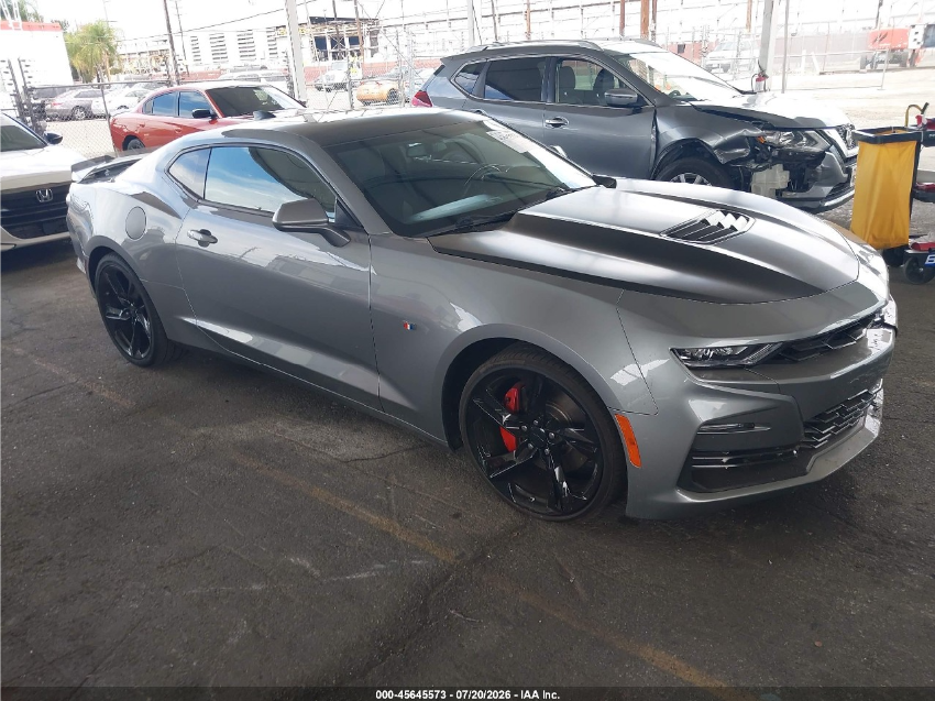 Автомобиль Chevrolet Camaro (2023)