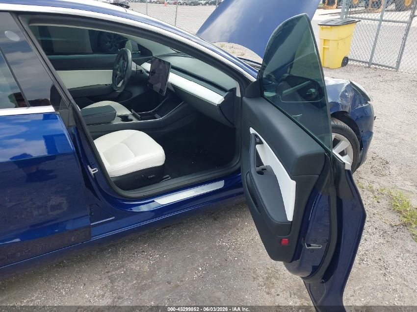 Tesla Model 3 MID RANGE 2018