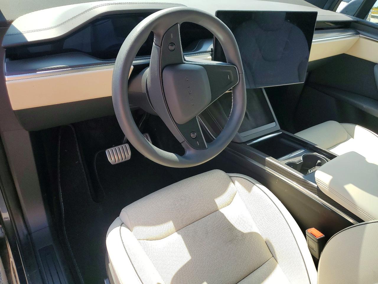 Tesla Model X 2023