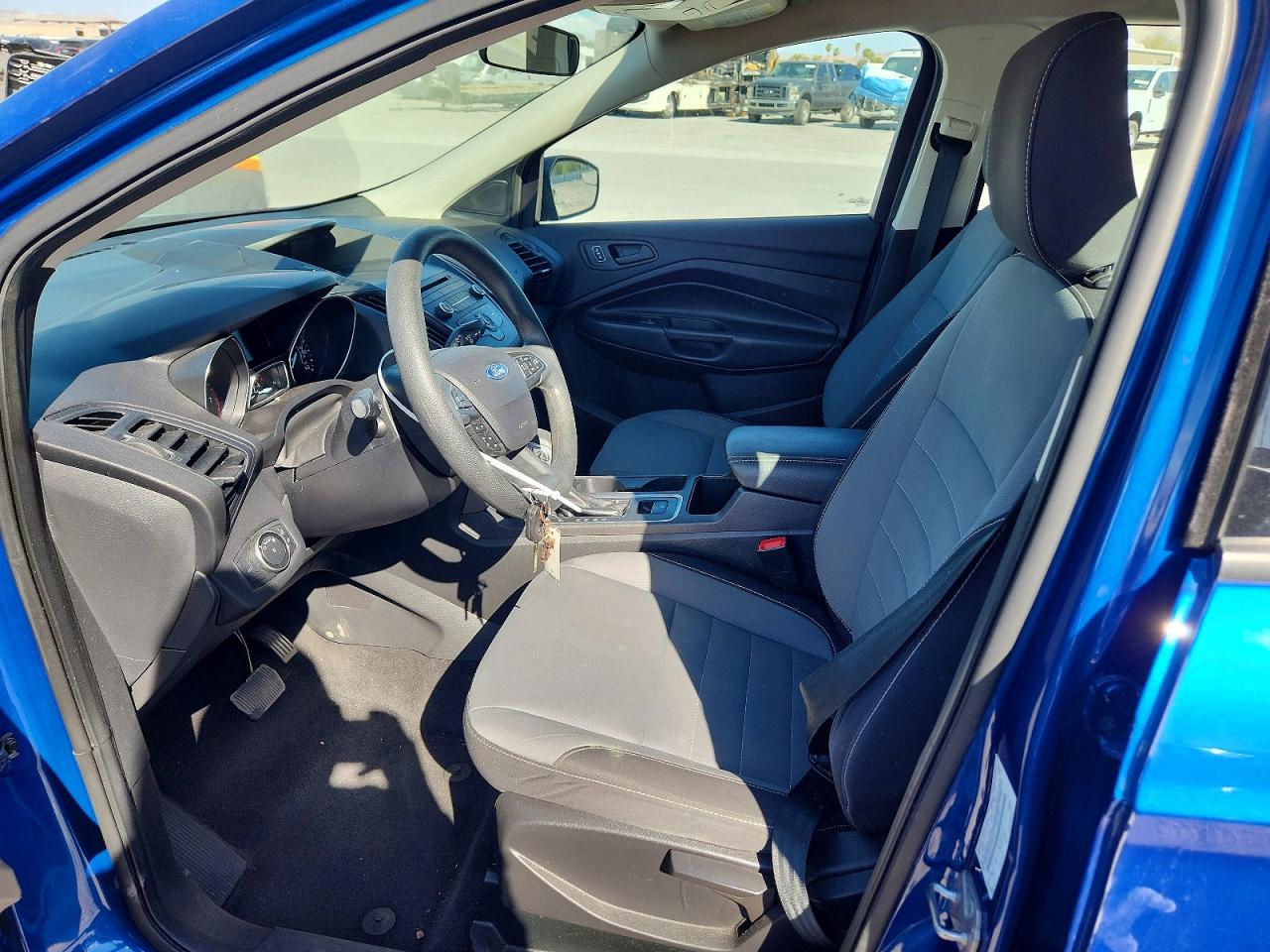 Ford Escape S 2018