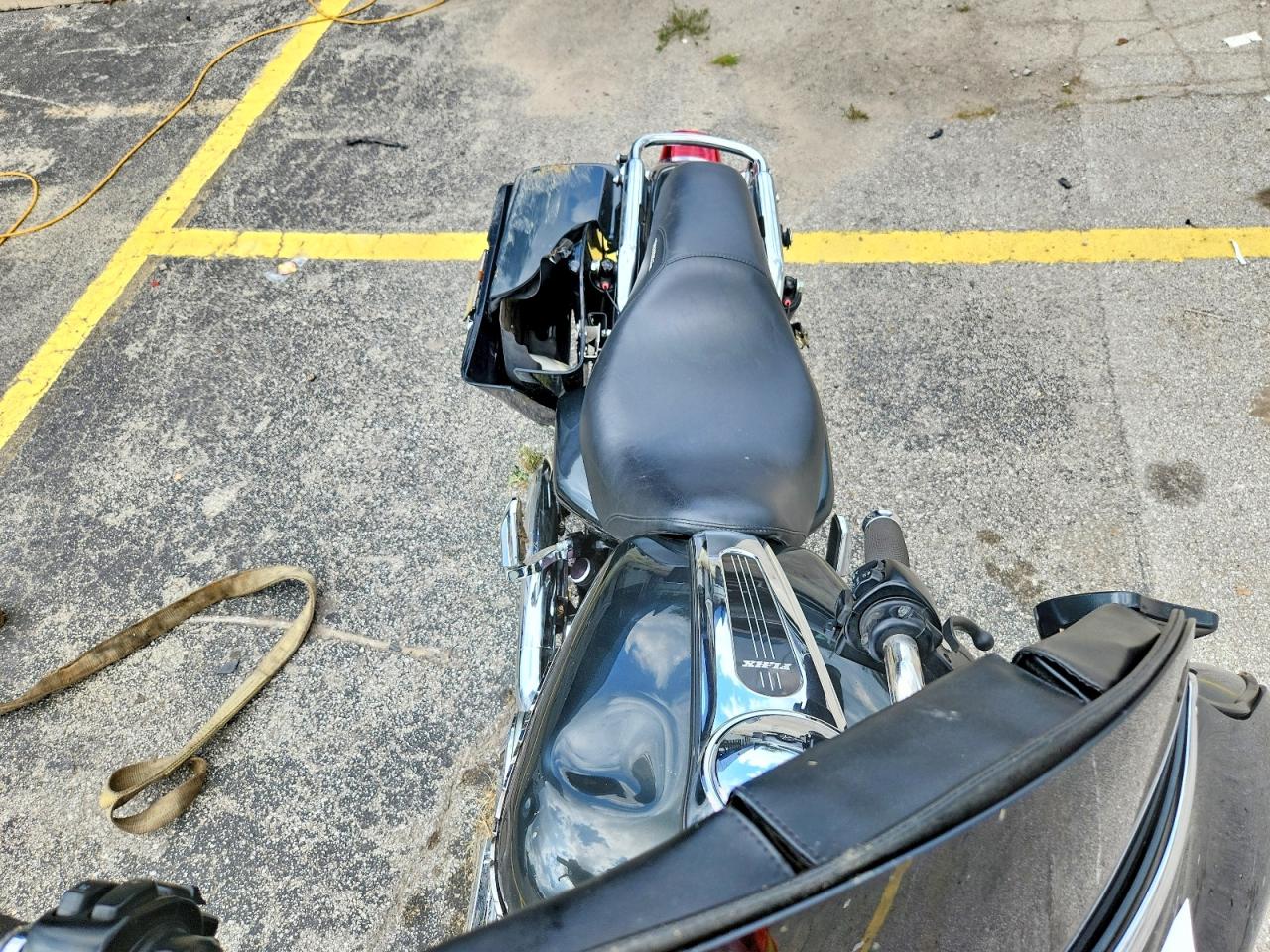 Harley-Davidson FLHXI 2006
