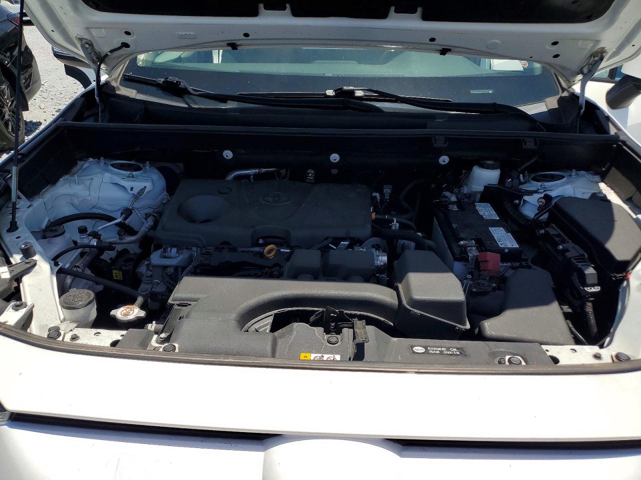 Toyota RAV4 XLE 2023