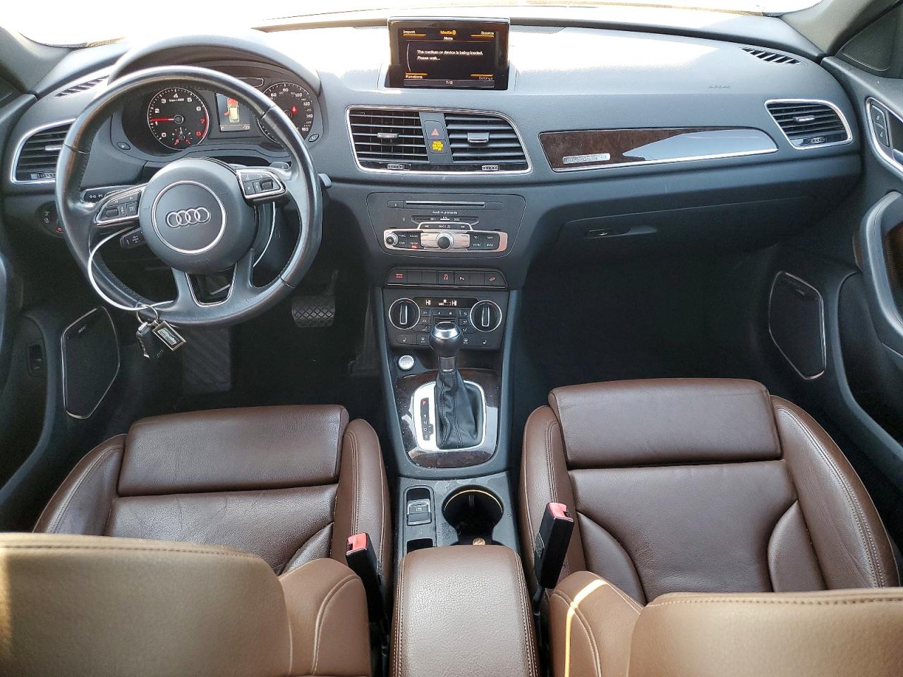 Audi Q3 PRESTIGE 2016