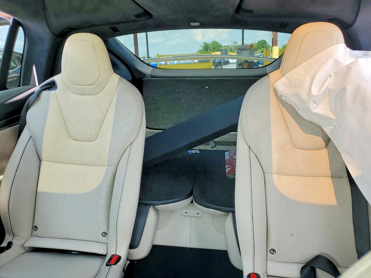 Tesla Model X 2023