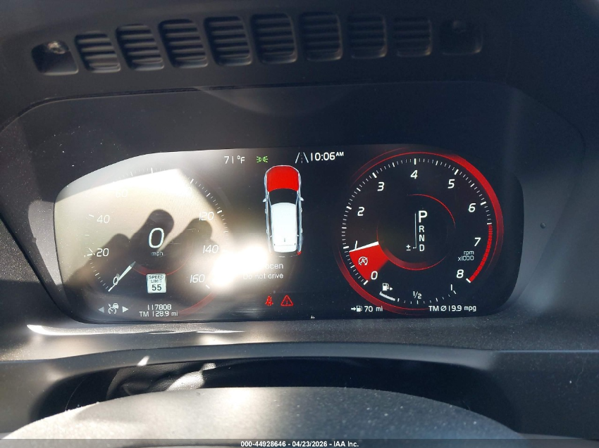 Volvo XC90 T6 MOMENTUM 2017