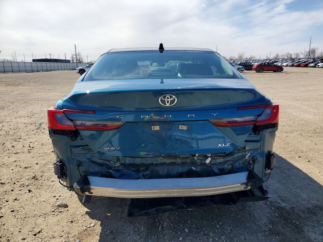 Toyota Camry XLE 2025