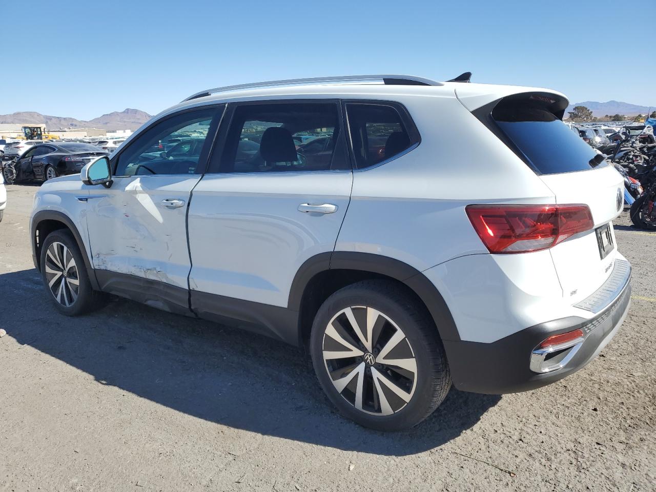 Volkswagen TAOS SE 2023
