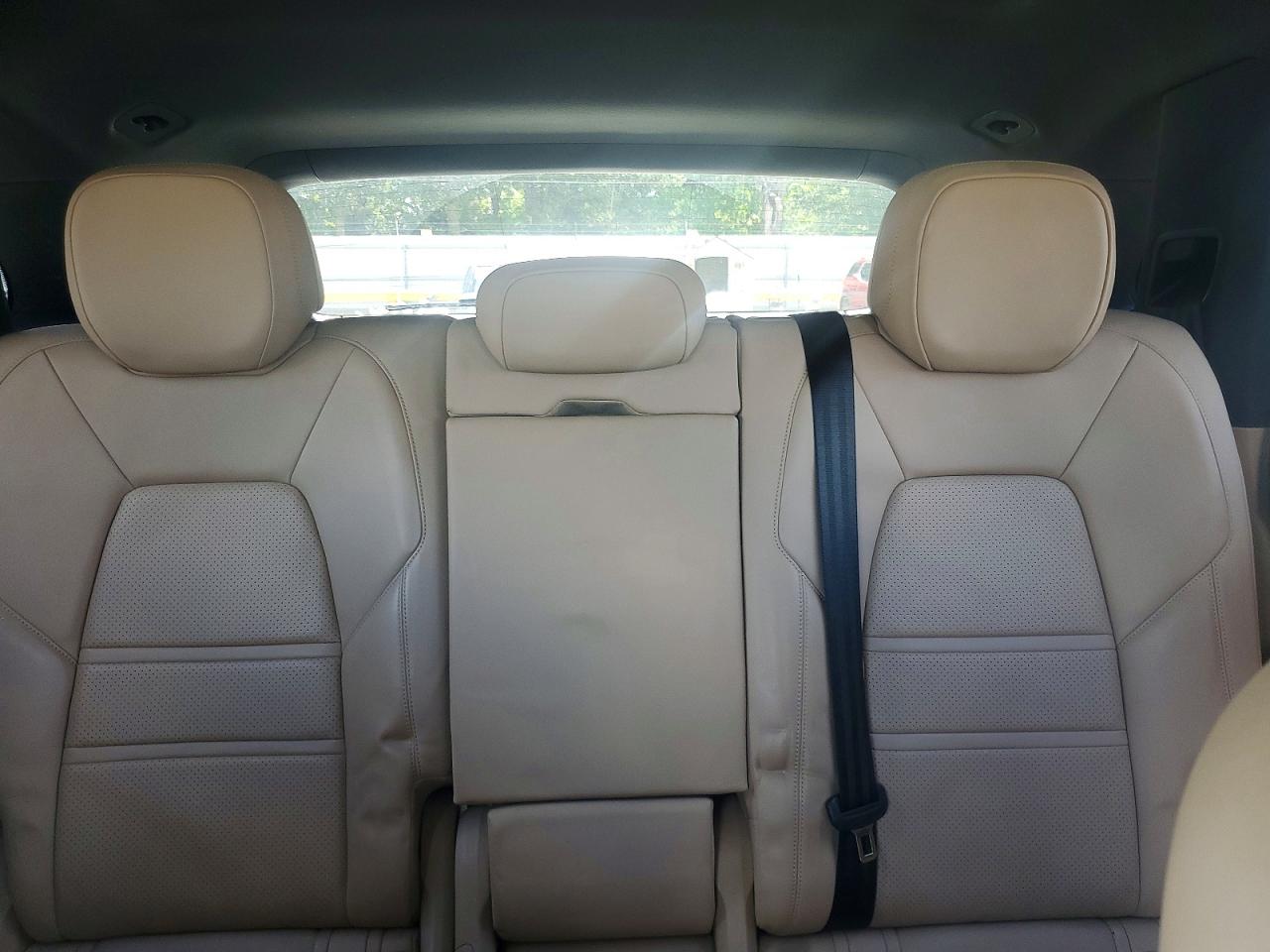 Porsche Cayenne BASE 2023