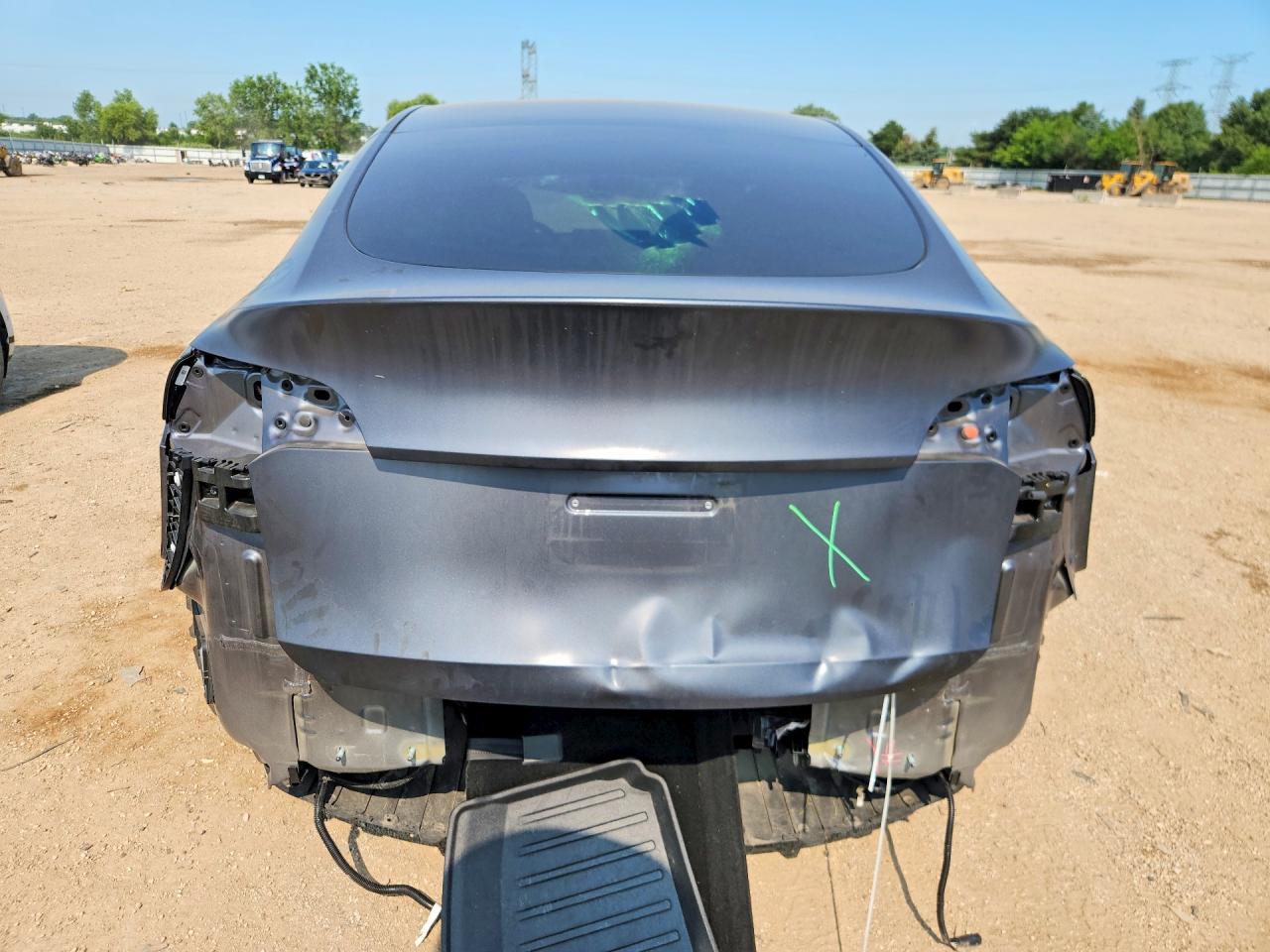  Model Y