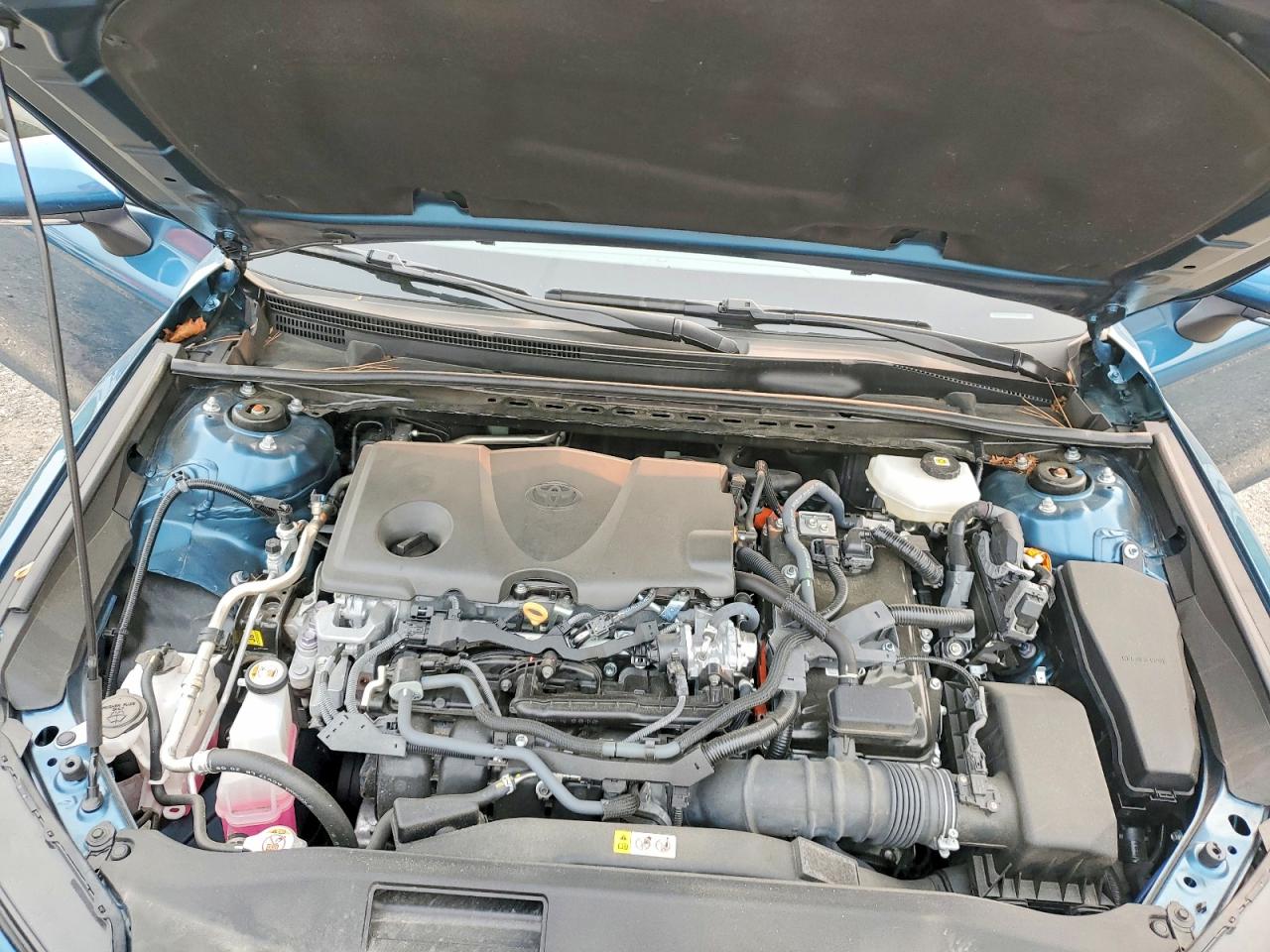 Toyota Camry SE 2025