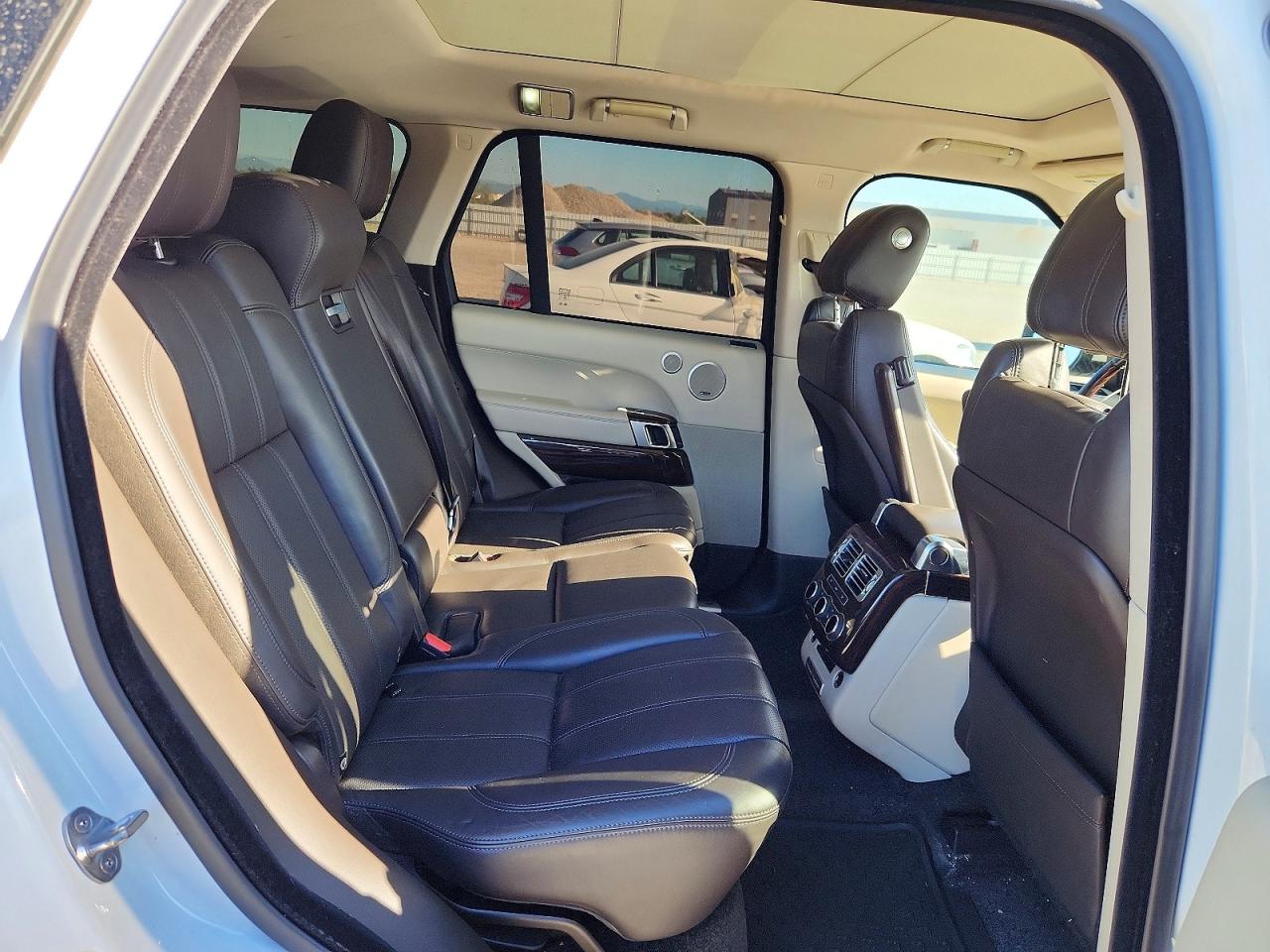 Land Rover Range Rover HSE 2016