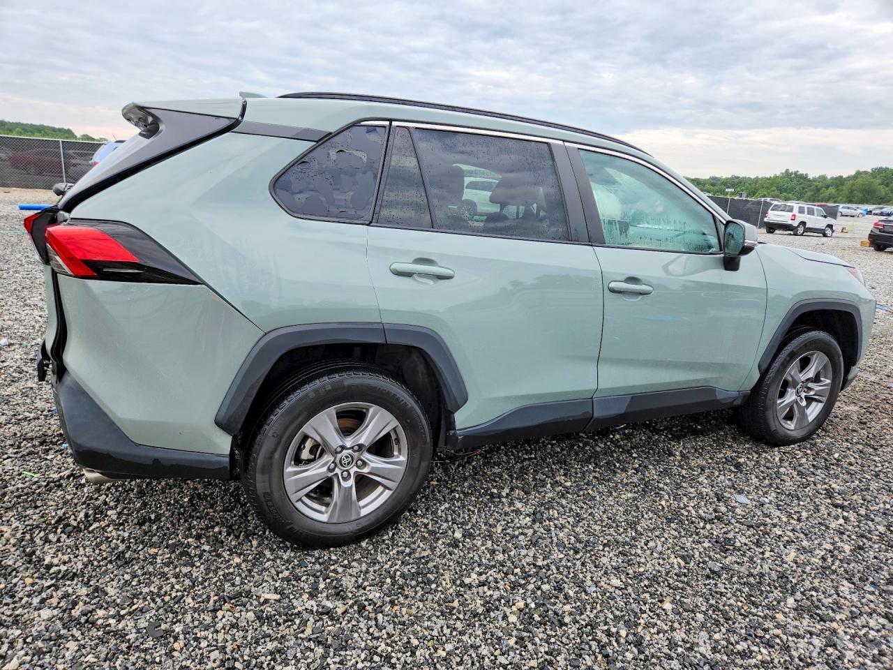 Toyota RAV4 XLE 2022