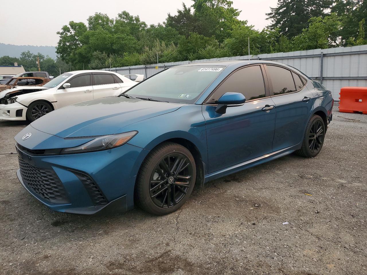 Toyota Camry SE 2025