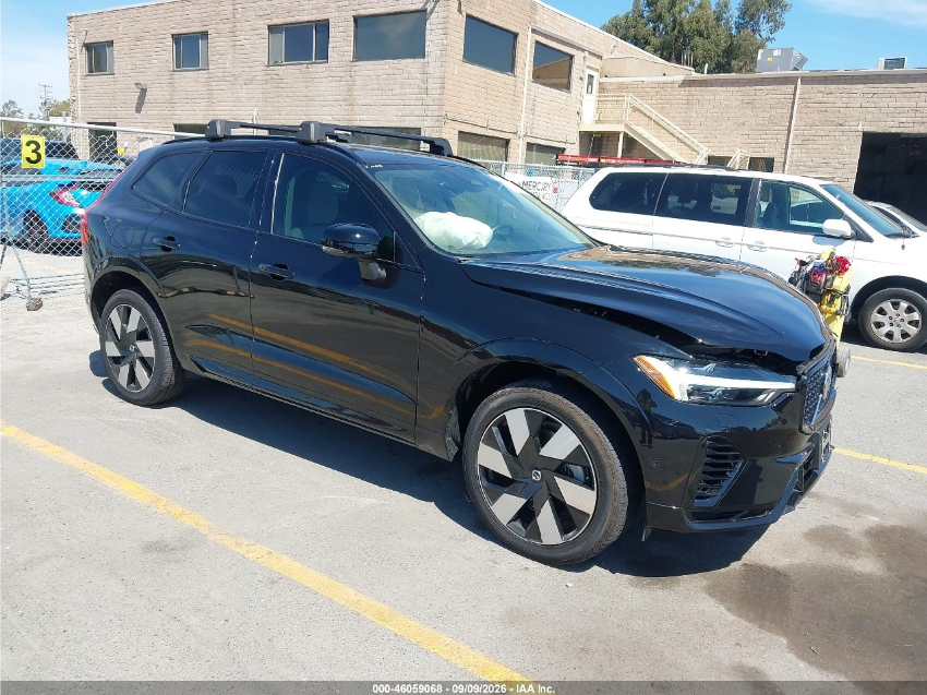 Volvo XC60 RECHARGE PLUG-IN HYBRID T8 PLUS DARK THEME 2024
