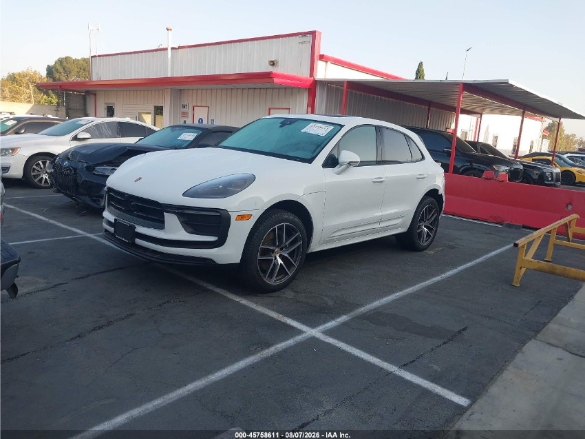 Porsche Macan T 2024