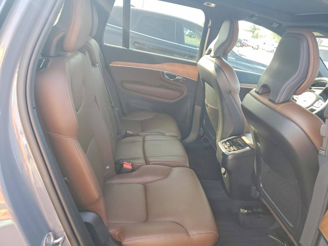 Volvo XC90 T6 MOMENTUM 2022