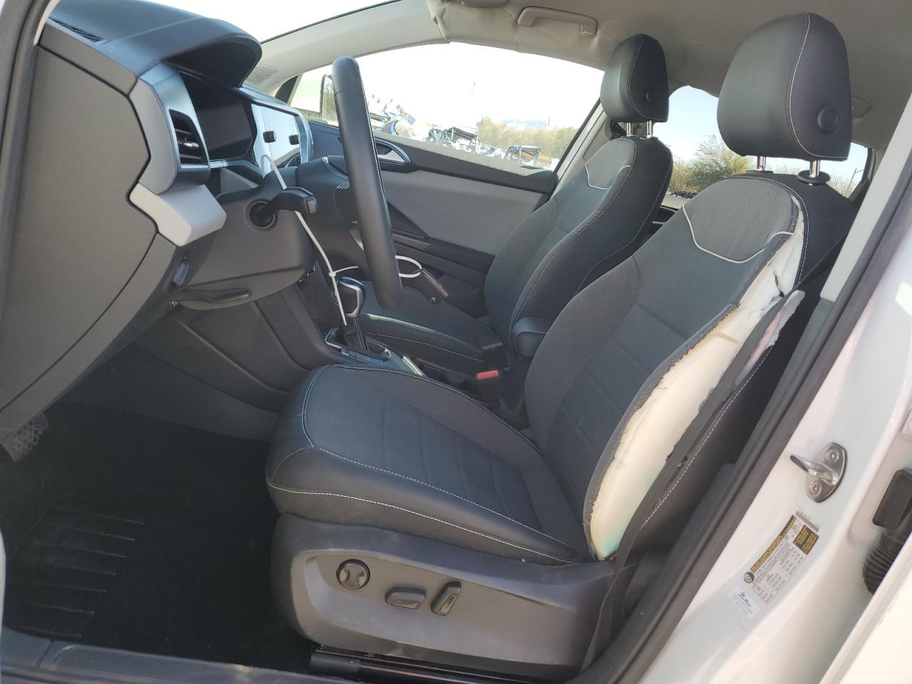 Volkswagen TAOS SE 2023