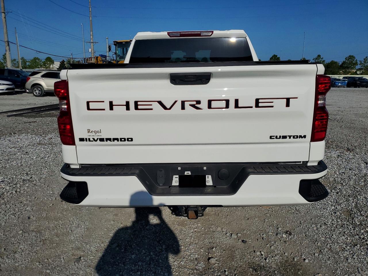 Chevrolet Silverado C1500 CUSTOM 2024