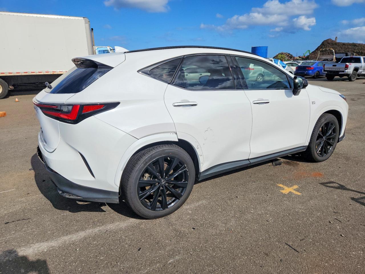 Lexus NX 2022