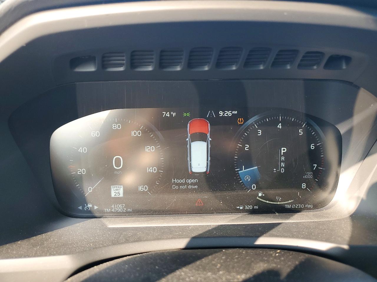 Volvo XC90 T6 MOMENTUM 2022