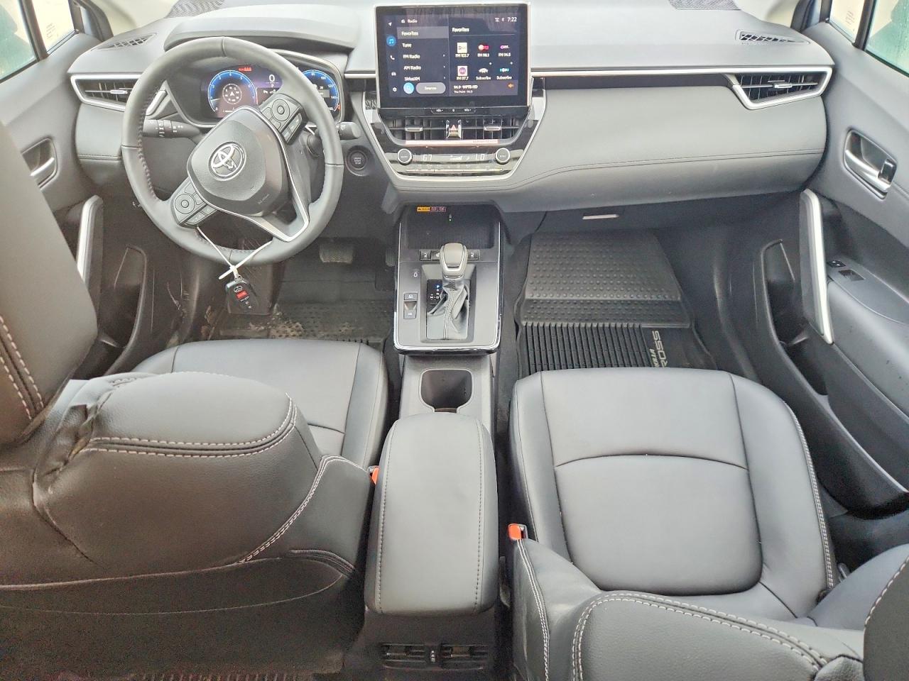 Toyota Corolla CROSS XLE 2026
