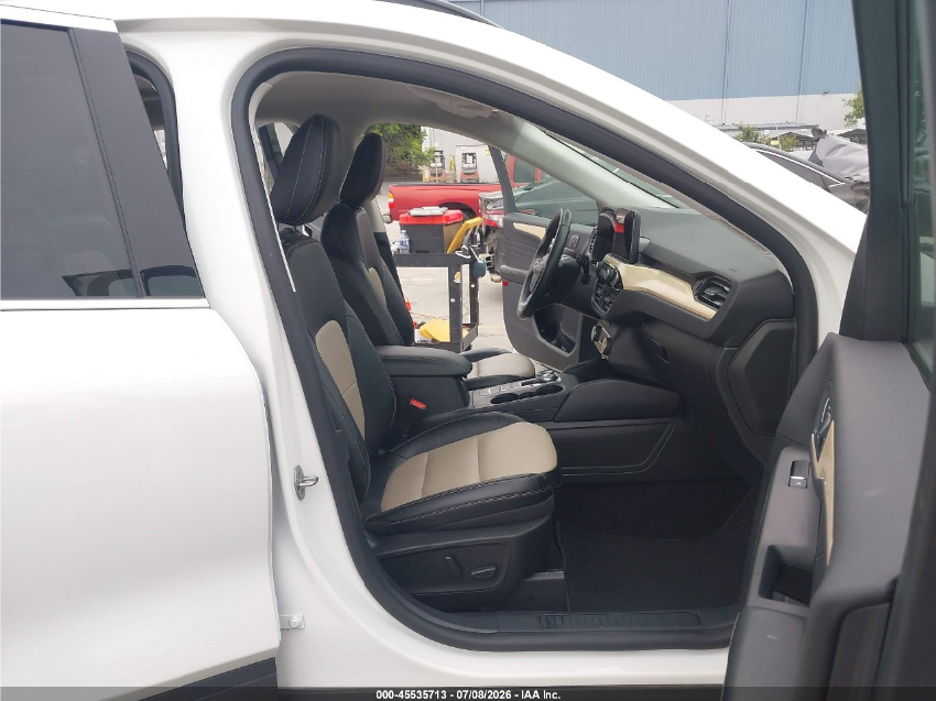 Ford Escape TITANIUM 2022