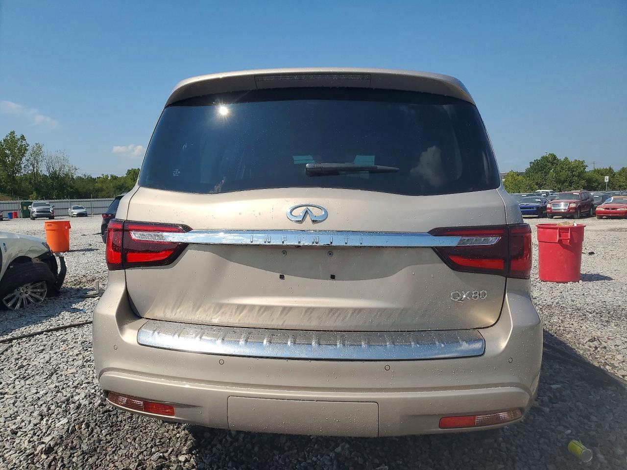 Infiniti QX80 BASE 2018