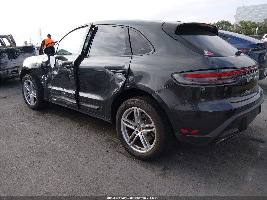 Porsche Macan T 2024