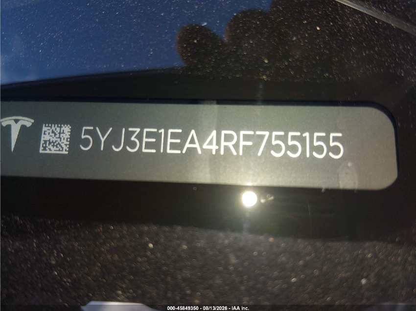 Tesla Model 3 2024