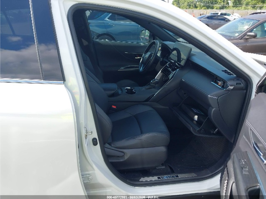 Toyota Venza NIGHTSHADE EDITION 2023