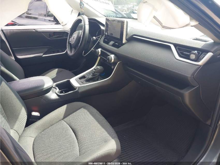 Toyota RAV4 LE 2023
