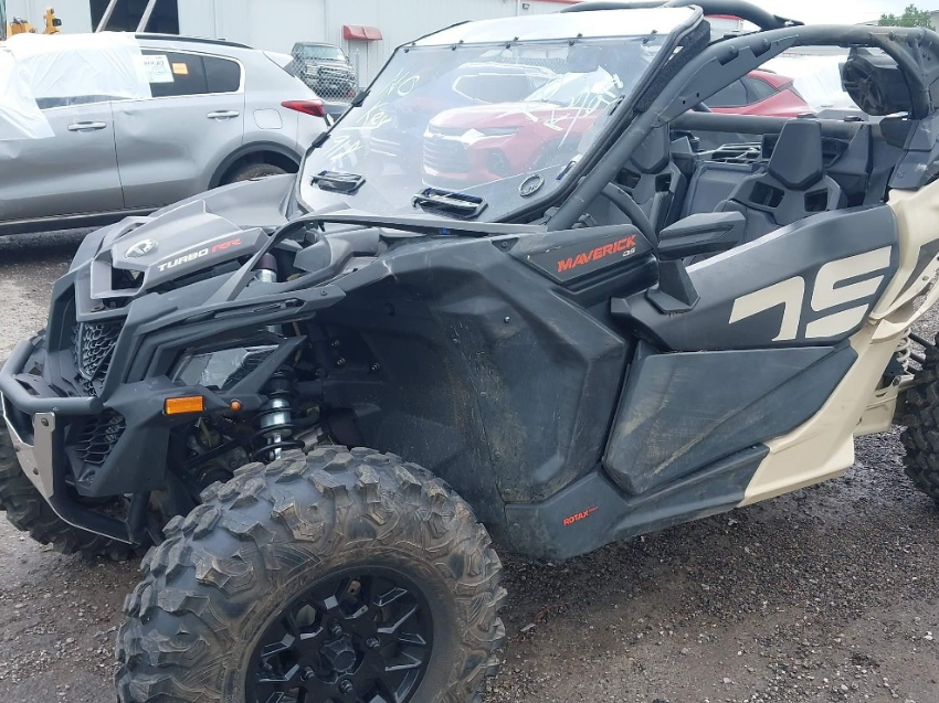 Can-Am MAVERICK X3 DS TURBO RR 2023