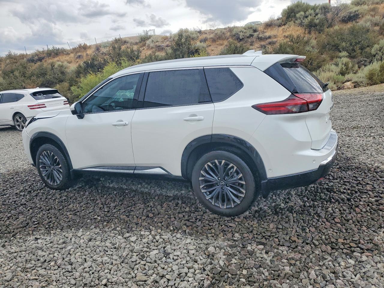 Nissan Rogue PLATINUM 2025