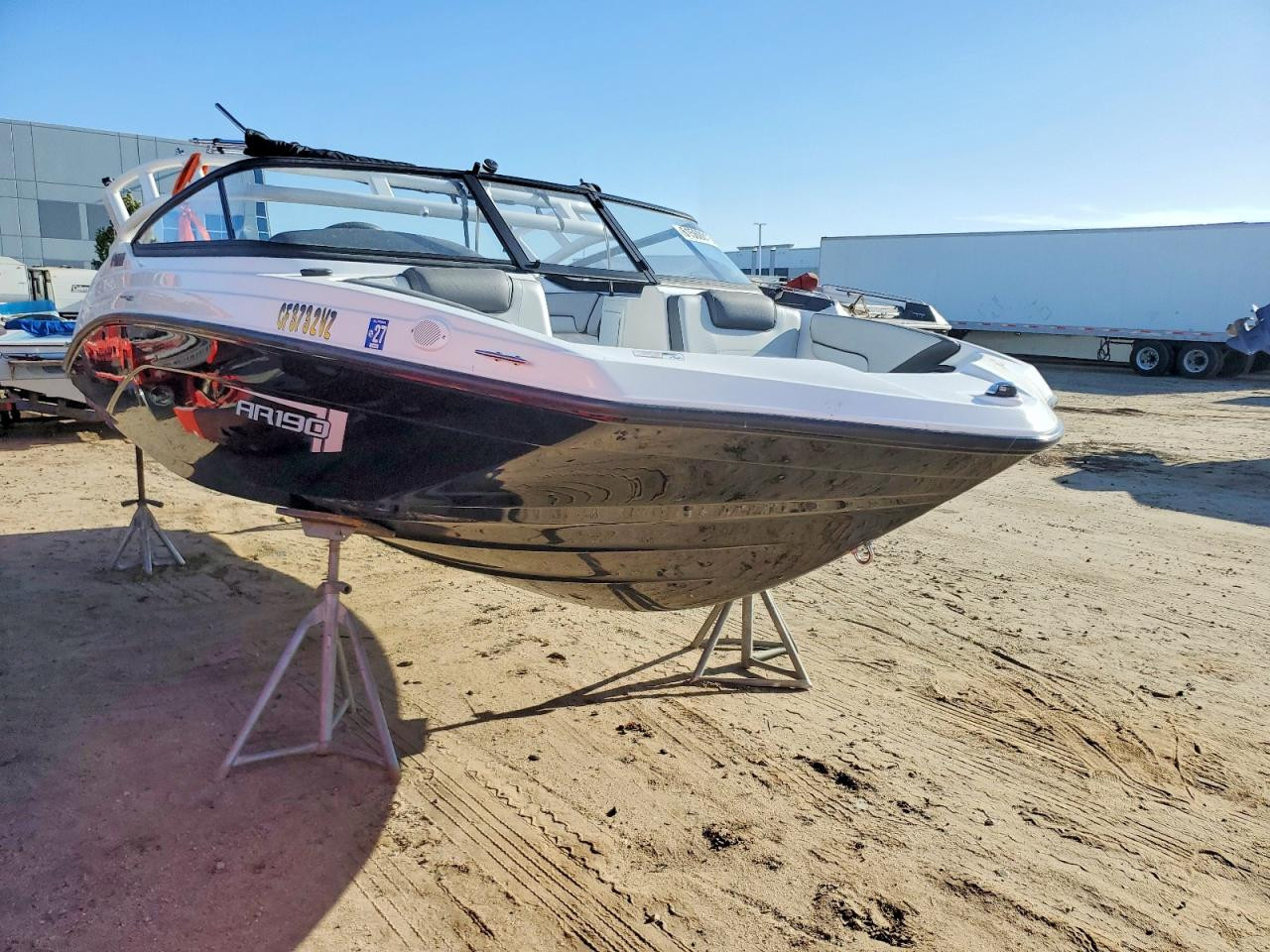 2025 Yamaha BOAT AR210