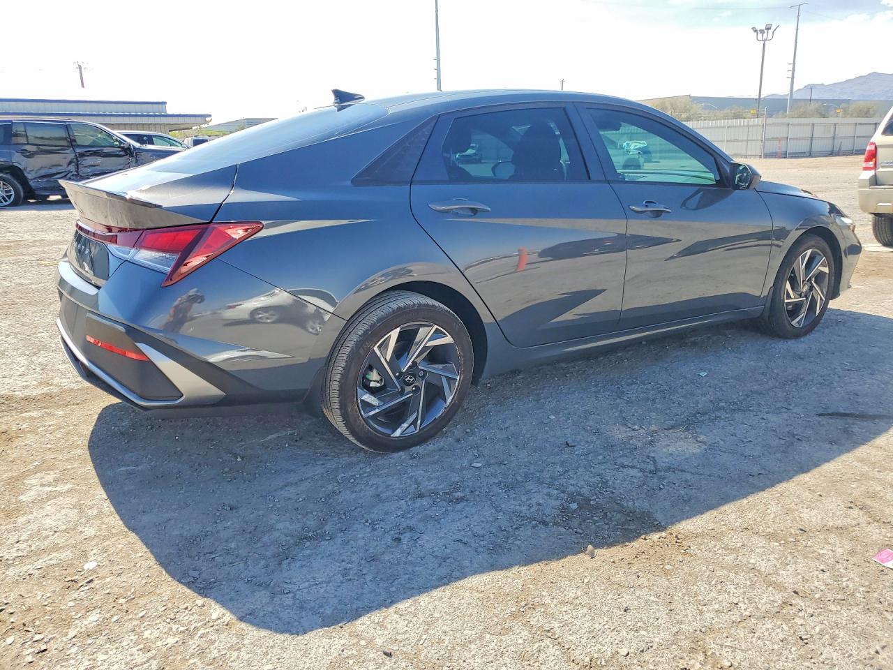 Hyundai Elantra SEL SPORT 2025