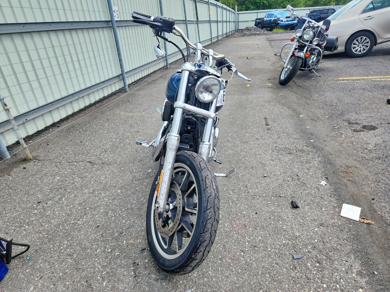 Harley-Davidson FXDL 2016
