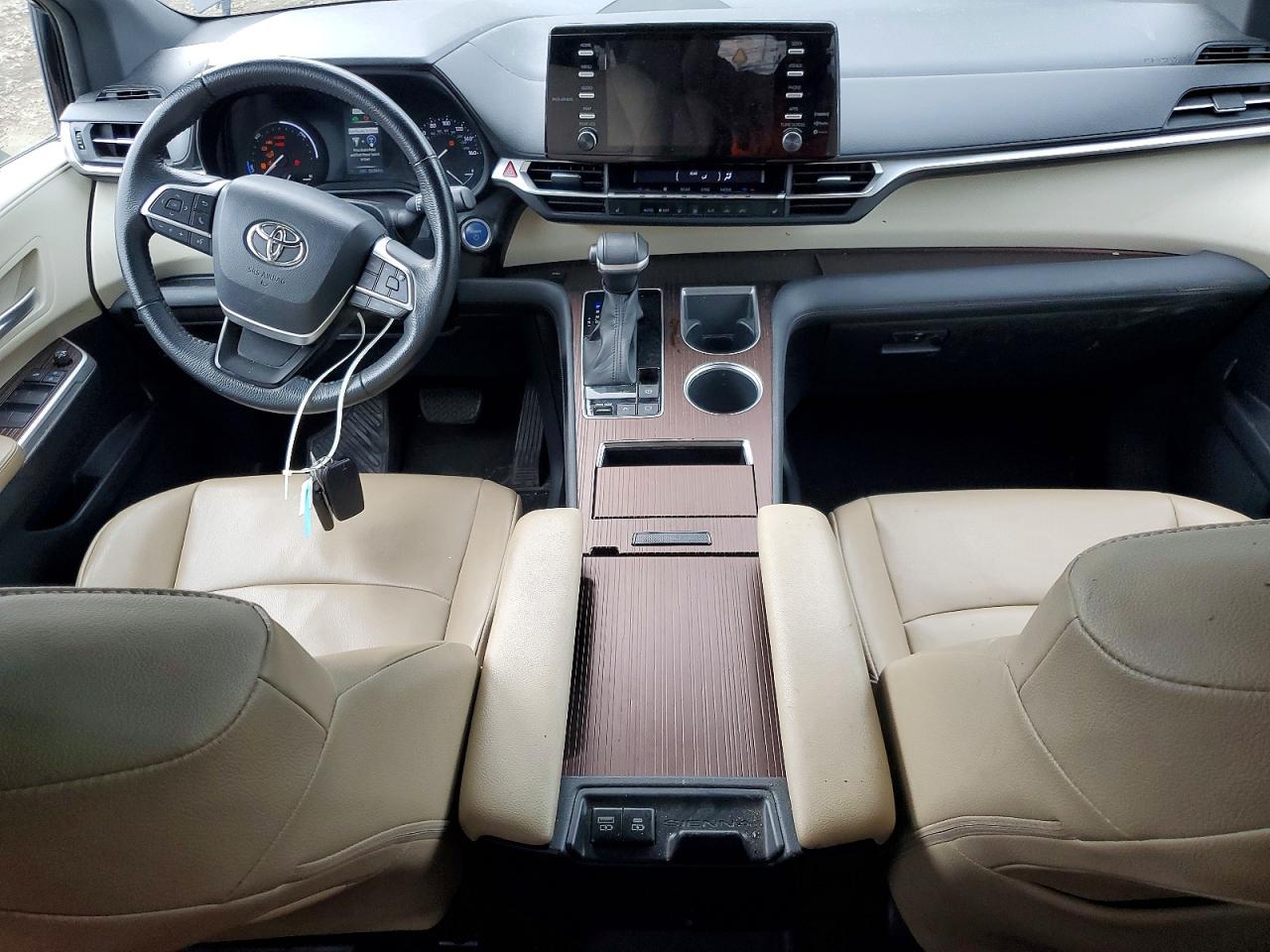 Toyota Sienna XLE 2022
