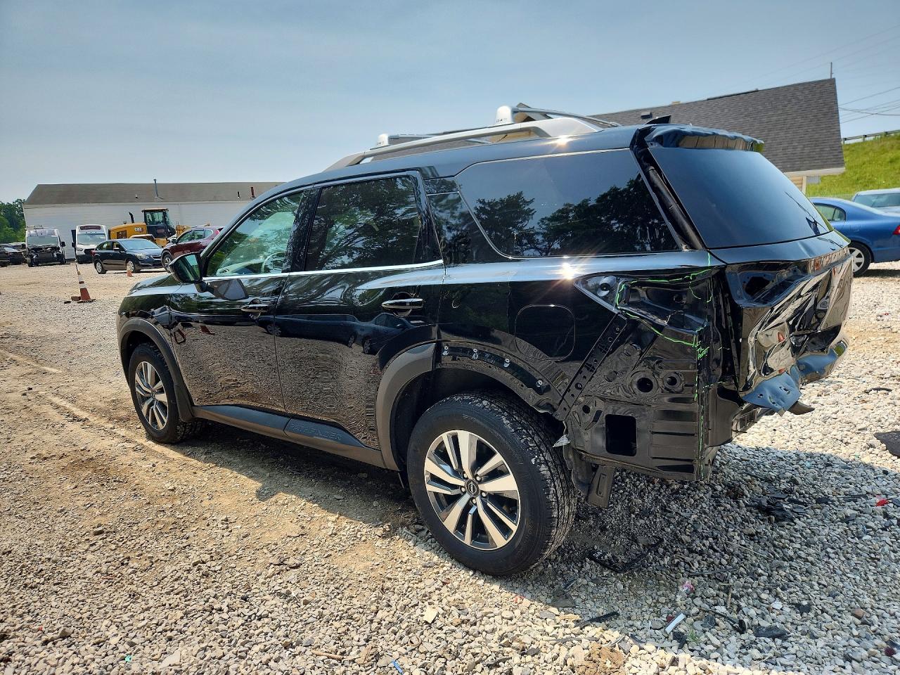 Nissan Pathfinder SL 2024
