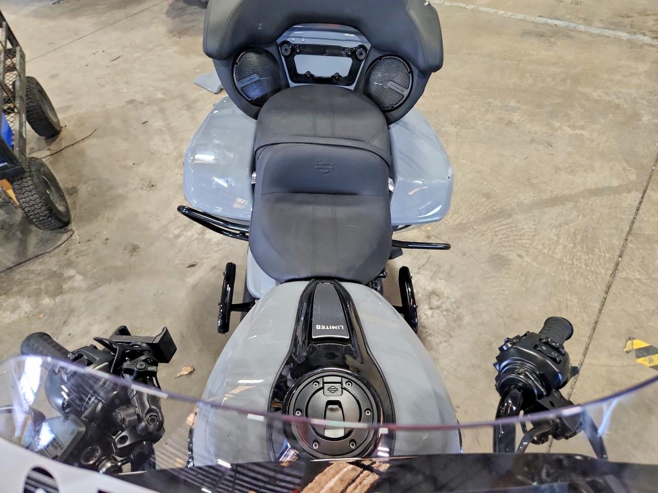 Harley-Davidson FLHXL 2026