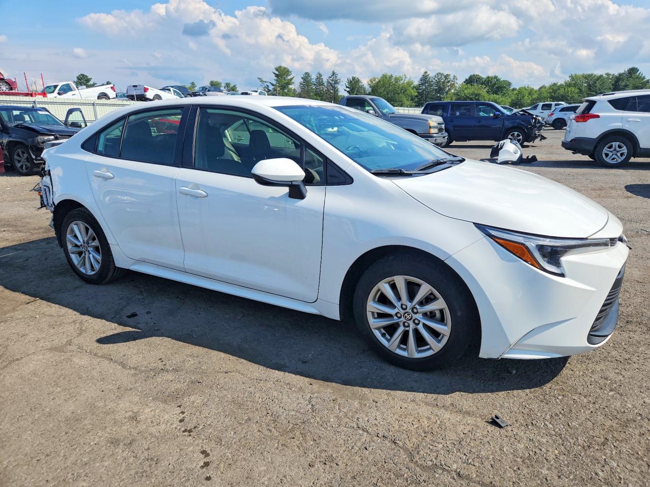 Toyota Corolla LE 2024