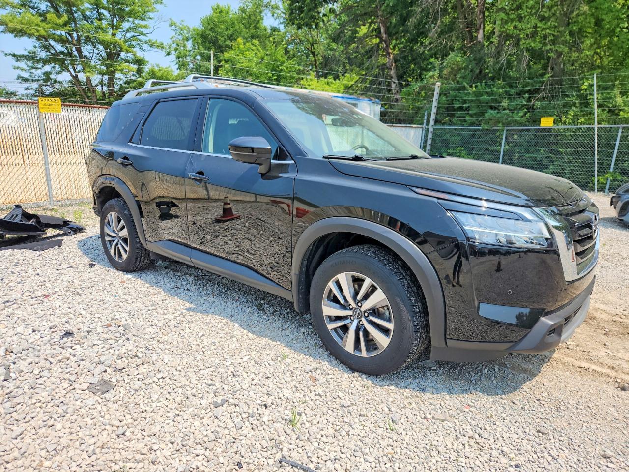 Nissan Pathfinder SL 2024