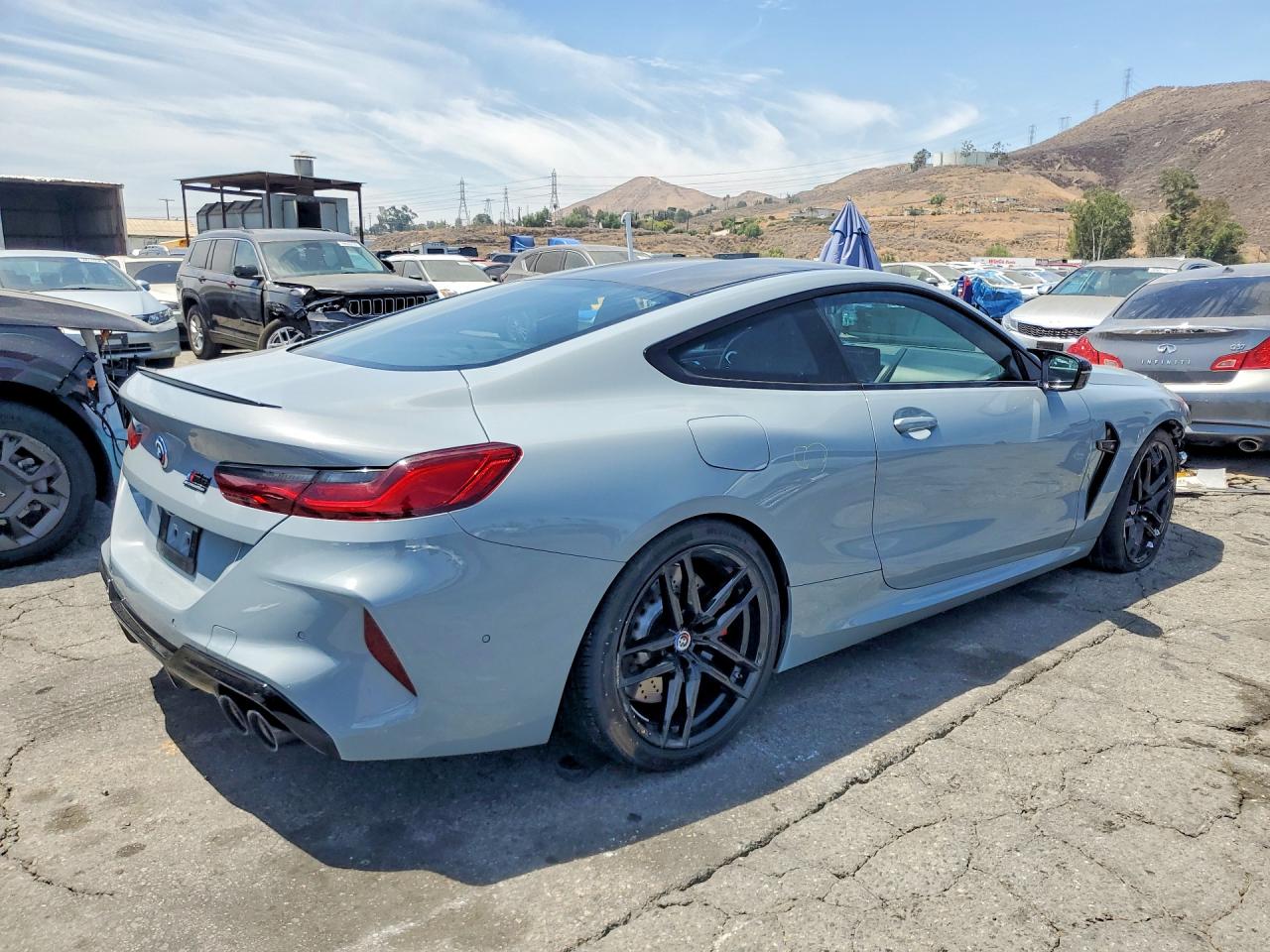 BMW M8 2023