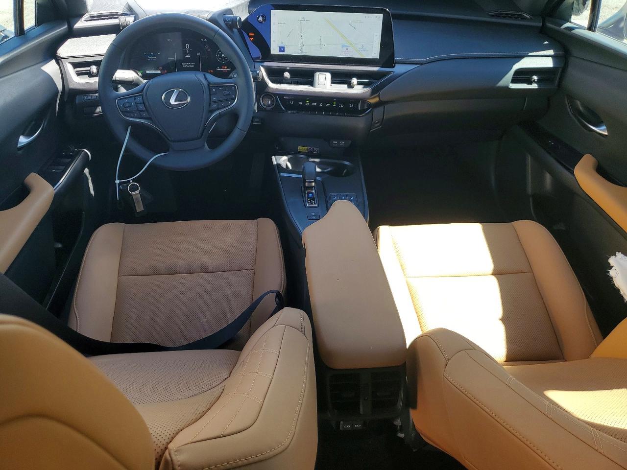Lexus UX 300H PREMIUM 2025