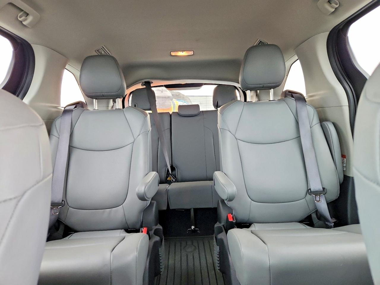 Toyota Sienna XLE 2022