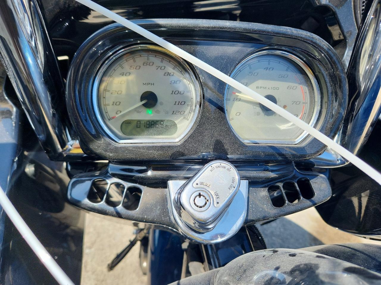 Harley-Davidson FLTRXS ROAD GLIDE SPECIAL 2016