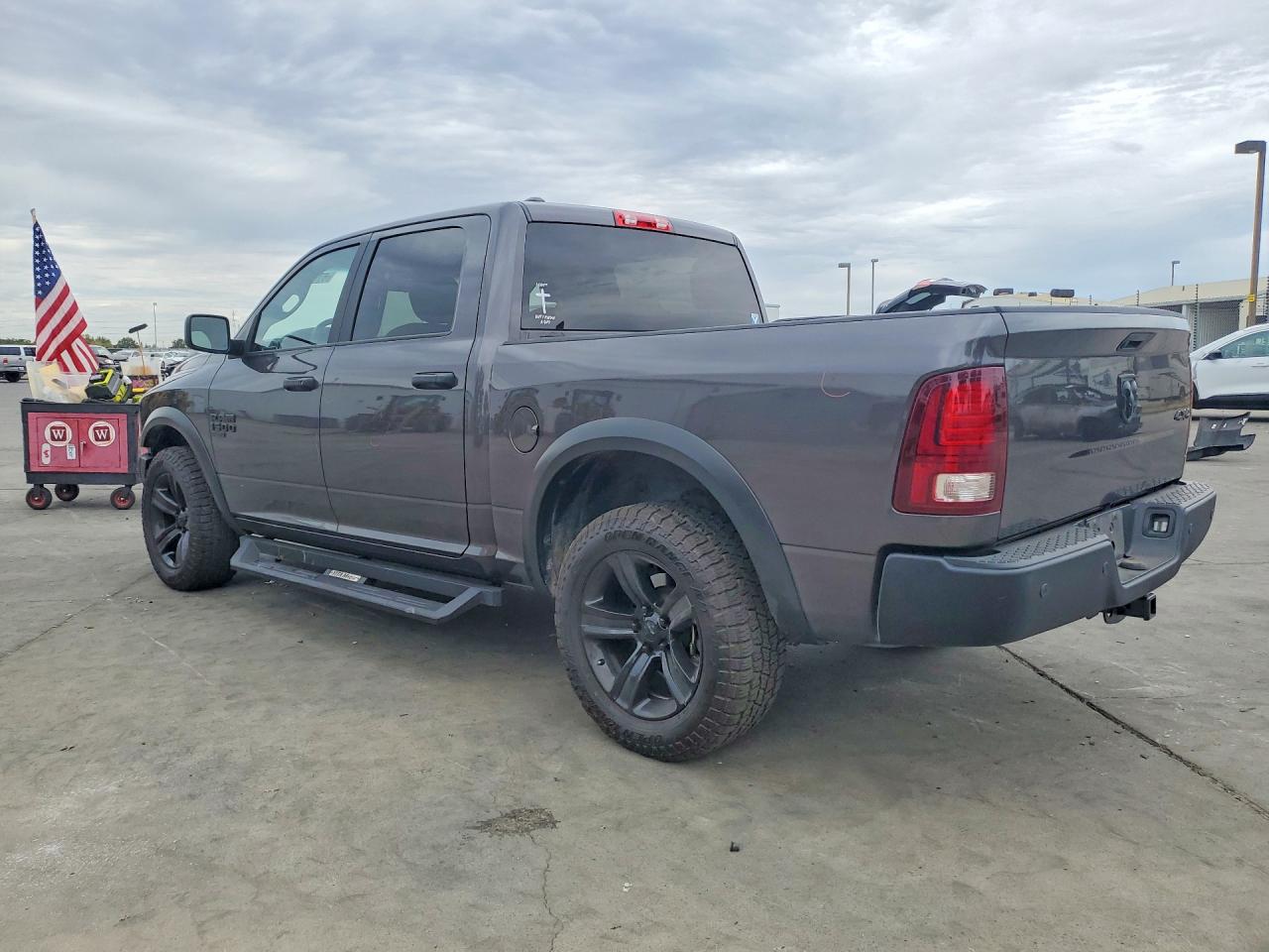 Dodge RAM 1500 CLASSIC SLT 2024