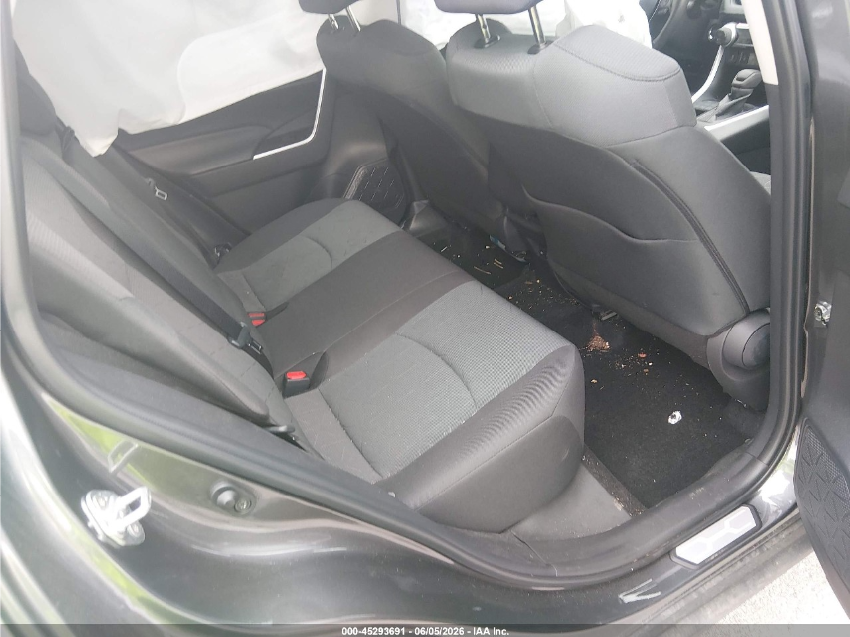 Toyota RAV4 XLE 2024