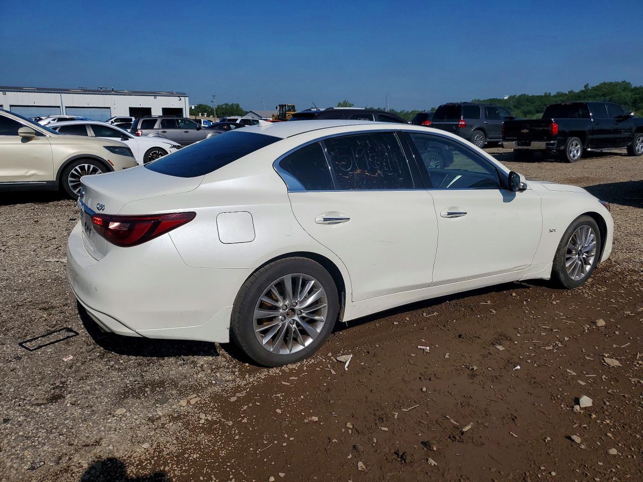 Infiniti Q50 LUXE 2019