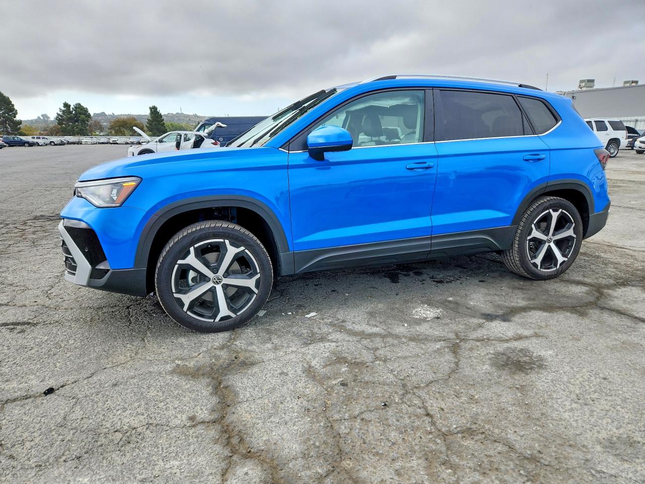 Volkswagen TAOS SEL 2025