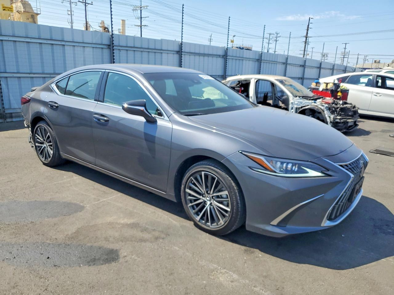 2025 Lexus ES 300H BASE